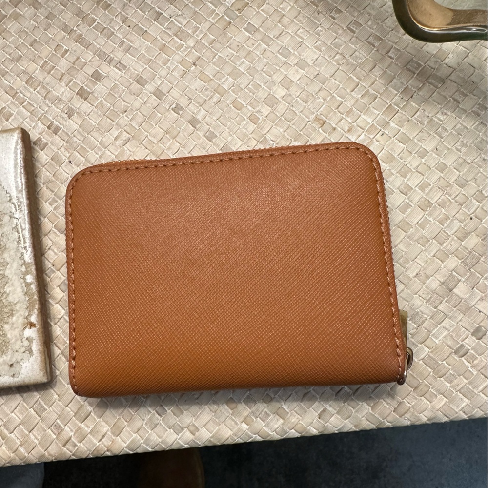 Tory Burch Wallet - Picture 4 of 8